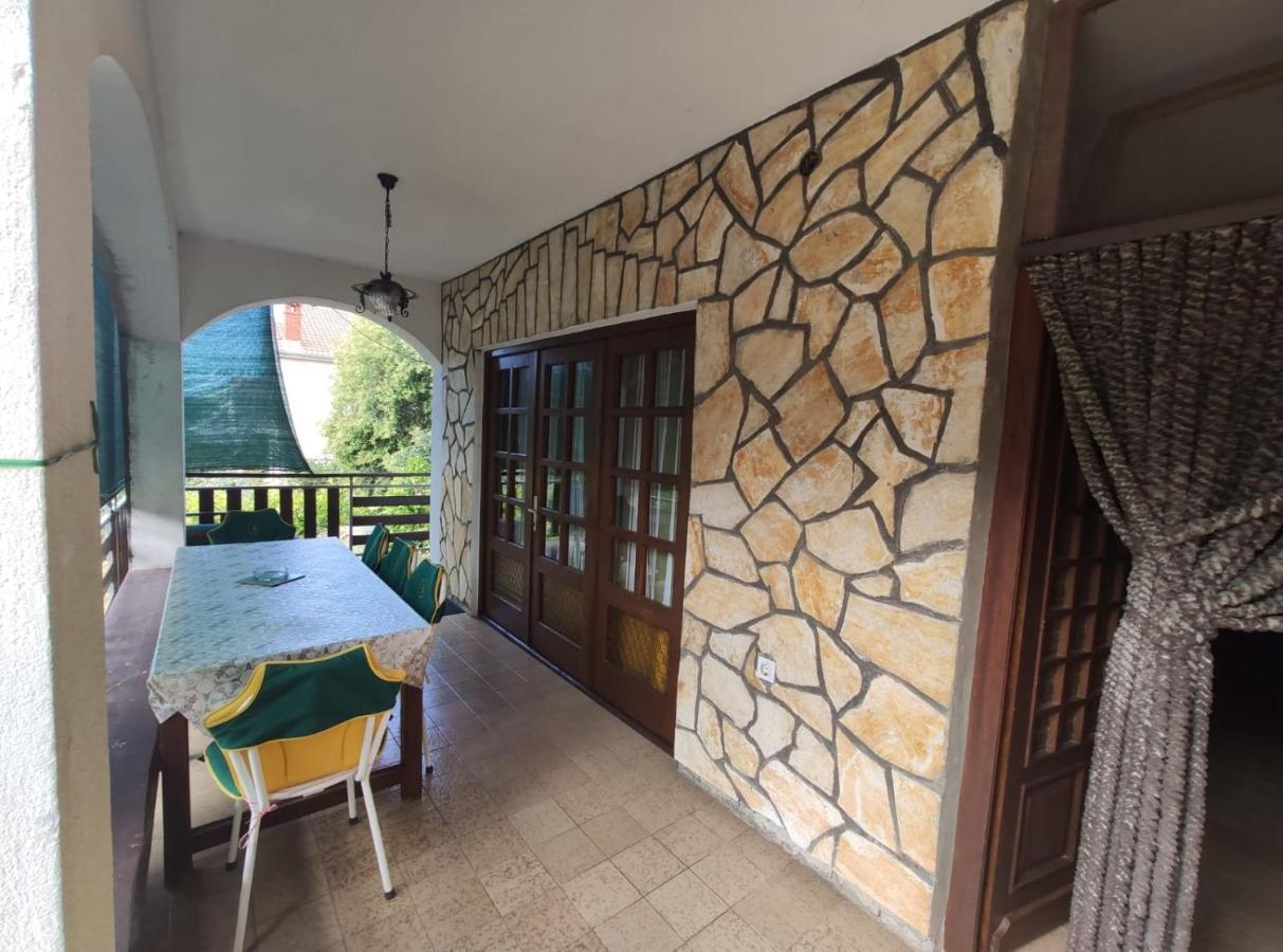 Family Apartment Near Beach Biograd Na Moru Kültér fotó
