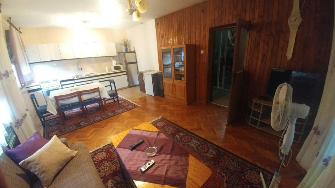 Family Apartment Near Beach Biograd Na Moru Kültér fotó