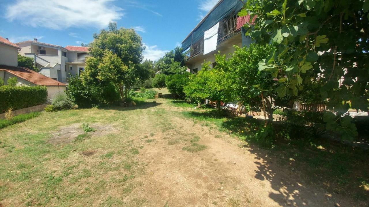 Family Apartment Near Beach Biograd Na Moru Kültér fotó
